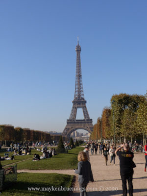 Eiffel Tower with Mars field